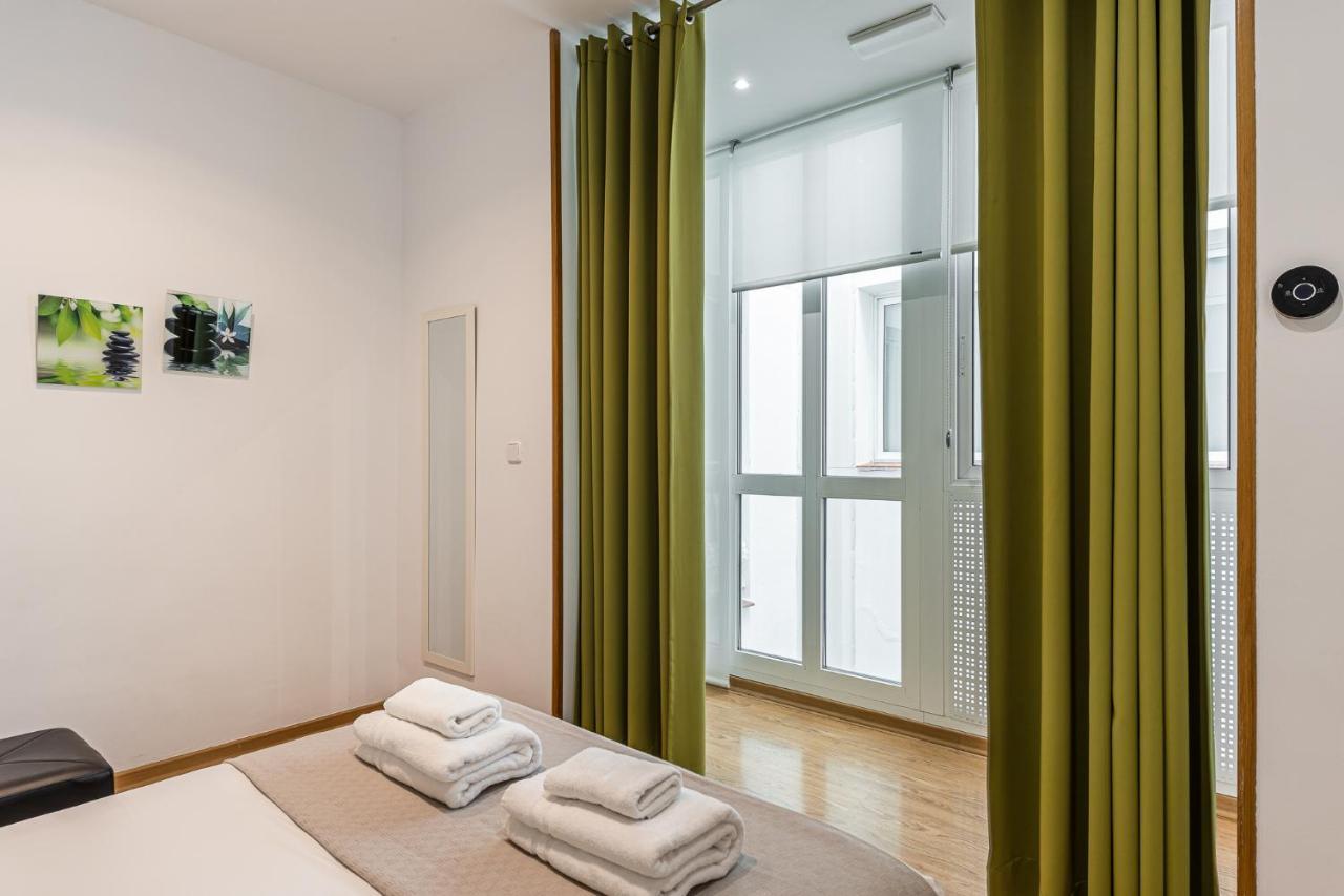 Waou Apartamentos En Sol Confort 7 Madryt Zewnętrze zdjęcie
